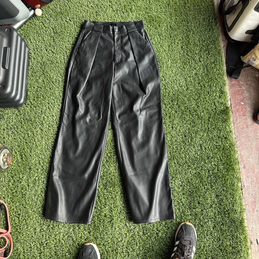 MOTHER High Waisted Tunnel Vision Pleated Prep Sneak Feaux Leather Pants Size 27 - Picture 12 of 14